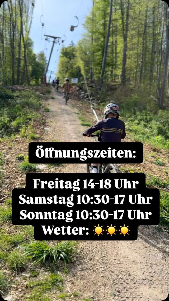 Am Wochenende geht’s wieder rund am @heumoedernlift! 
Kommt vorbei, nutzt das Wetter aus und ladet die Mamas auf einen Aperol in der @talstationheumoederntal ein! 😀🍹🌷

#heumöderntrails #heumödernlift #seilbahntechnik #seilbahn #doppelmayrseilbahnen #heumöderntal #doppelmayr #mtb #viral #video